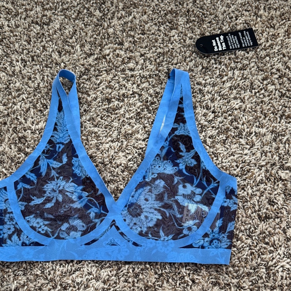 Elegant Blue Floral Lace Bralette